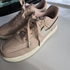 Nike Womens A Ma Maniere x Nike Air Force 1 Low While You Were Sleeping Sneakers